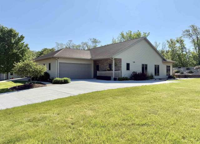 Property at 2728 E Ridge Rd, Beloit, WI 53511, 3 beds, 3 baths