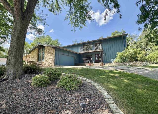 Property at 2804 Dartmouth Dr, Janesville, WI 53548, 4 beds, 3 baths