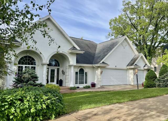 Property at 9121 Blackhawk Rd, Middleton, WI 53562, 5 beds, 4.5 baths