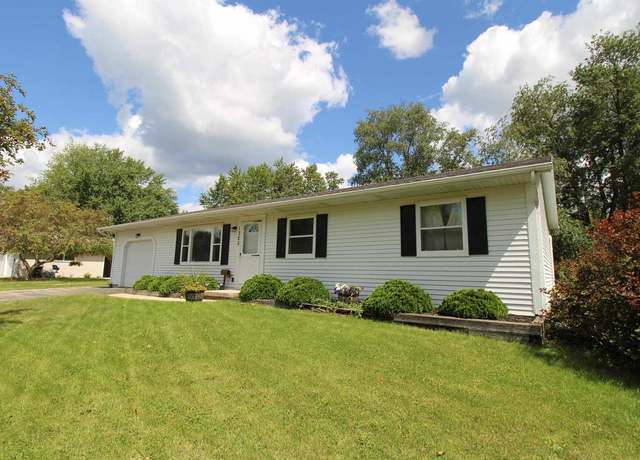 Property at 1325 N Page St, Stoughton, WI 53589, 3 beds, 1 bath