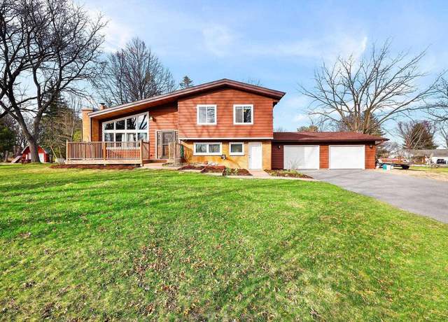 Property at 5332 Stark Rd, Sun Prairie, WI 53590, 3 beds, 2 baths