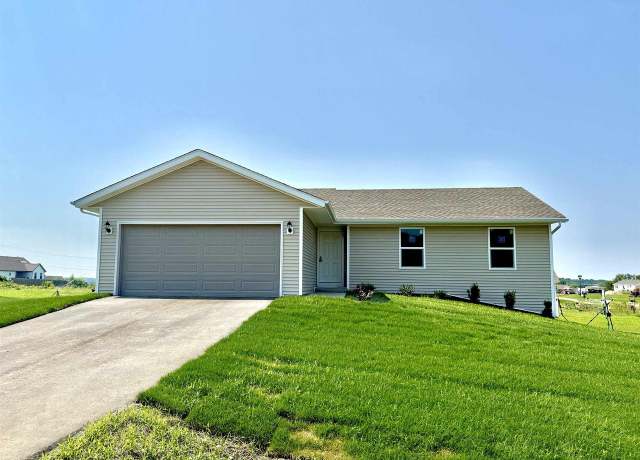 Property at 708 E Maple Beach Dr, Edgerton, WI 53534, 3 beds, 2 baths