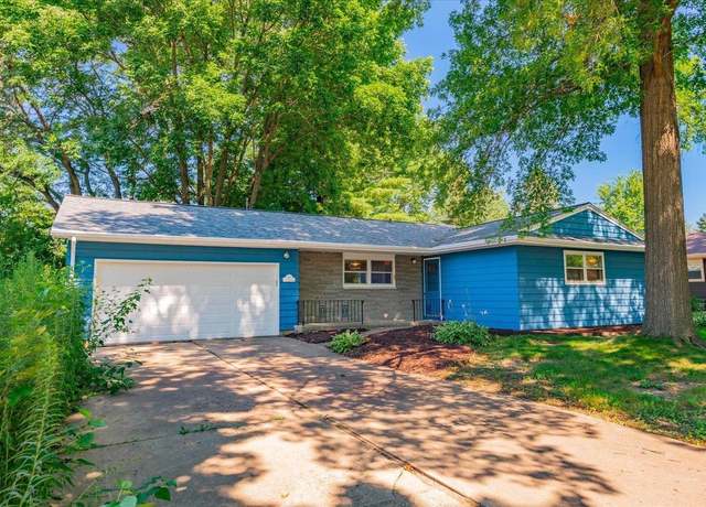 Property at 1614 Meadowcrest Ln, Middleton, WI 53562, 4 beds, 2.5 baths