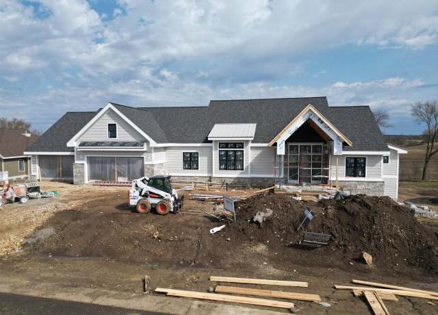 Property at 3322 Colton Way, Sun Prairie, WI 53590, 5 beds, 4 baths