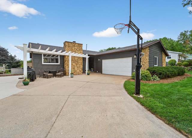 Property at 3392 Swinburne Dr, Mcfarland, WI 53558, 3 beds, 3 baths