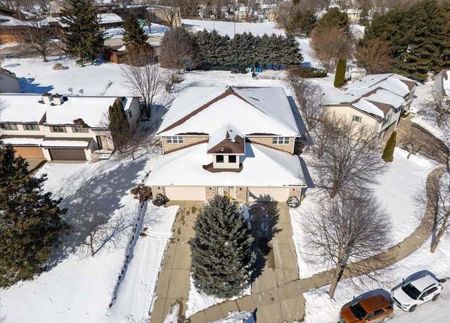 Property at 2 Cherbourg Ct, Madison, WI 53711, 6 beds, 5 baths