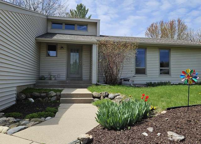 Property at 308 Thompson St, Verona, WI 53593, 4 beds, 3.5 baths