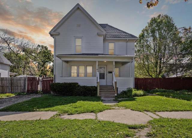 Property at 921 8th St, Beloit, WI 53511, 4 beds, 1.5 baths