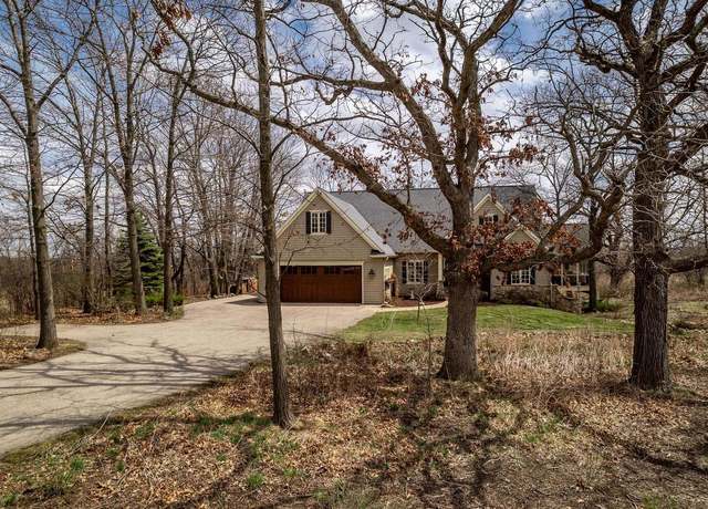 Property at N3684 Petrie Rd, Lake Geneva, WI 53147, 4 beds, 2.5 baths