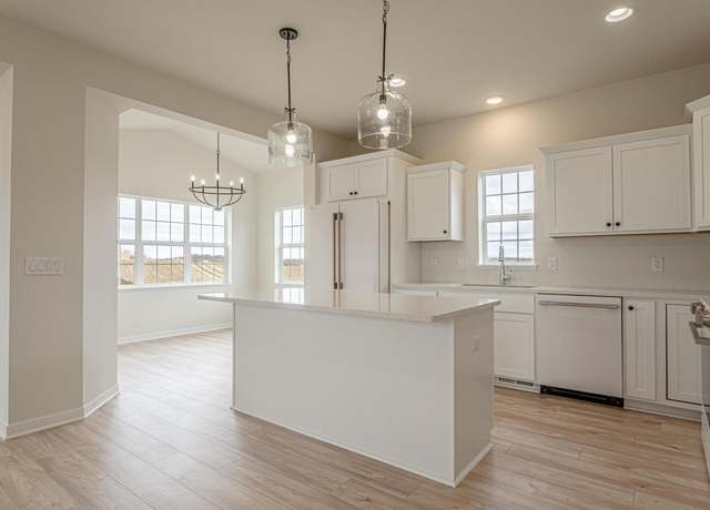 Property at 4311 Goldeneye Gateway Dr, Middleton, WI 53562, 4 beds, 3.5 baths