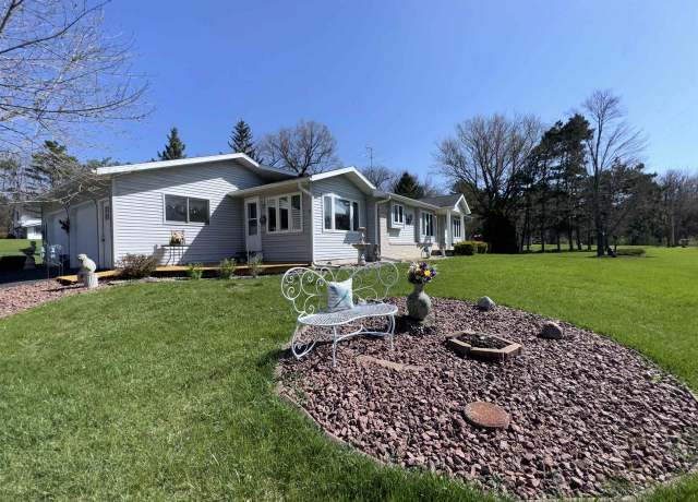 Property at 34103 Putnam St, Muscoda, WI 53573, 2 beds, 2.5 baths