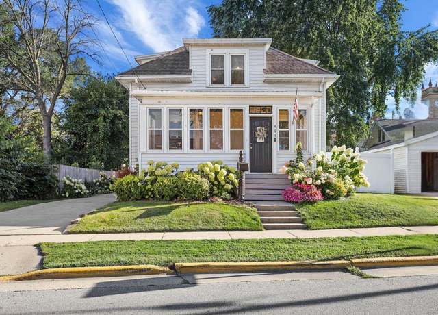 Property at 405 E Division St, Watertown, WI 53094, 4 beds, 1.5 baths