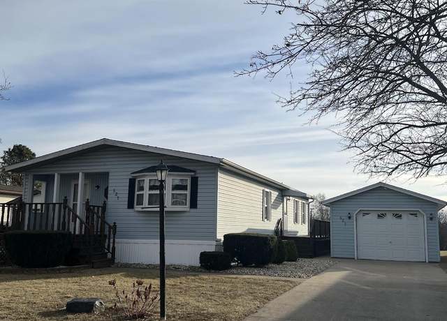 Property at 521 Oak Lodge Rd, Waterford, WI 53185, 3 beds, 2 baths