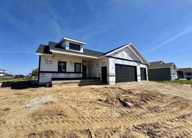 Property at 2109 Goldfinch Ln, Sauk City, WI 53583, 3 beds, 2 baths