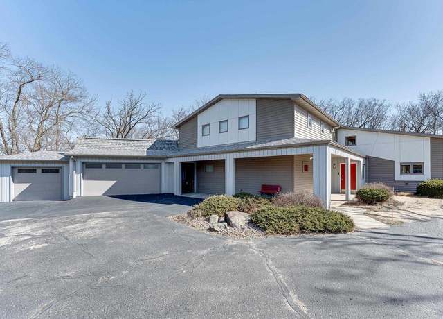 Property at 5416 N County Road H, Janesville, WI 53548, 4 beds, 4 baths