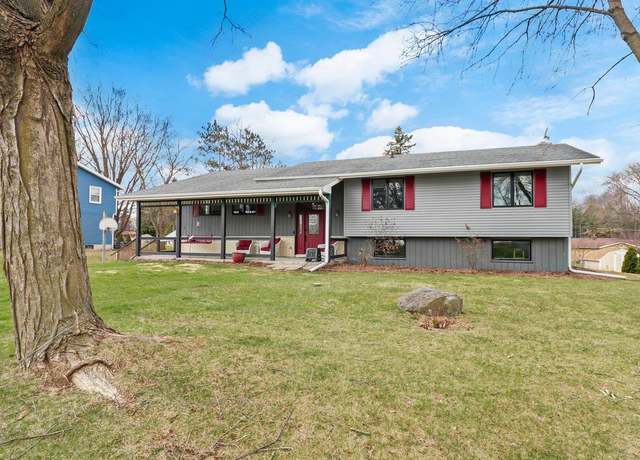 Property at 5569 Moonlight Dr, Waunakee, WI 53597, 5 beds, 3 baths