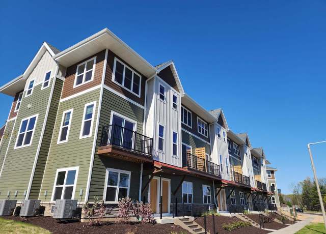 Property at 2674 Notre Dame Dr #708, Fitchburg, WI 53711, 2 beds, 2.5 baths