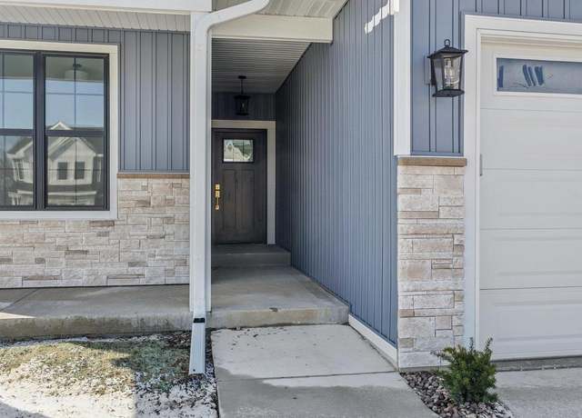 Property at 307 Willow St, Pardeeville, WI 53954, 4 beds, 3 baths