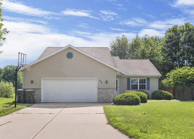 Property at 656 Invermere Dr, Sun Prairie, WI 53590, 3 beds, 2.5 baths