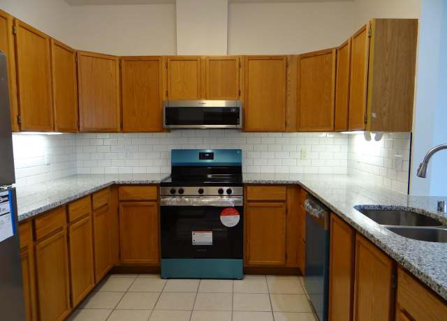 Property at 301 Harbour Town Dr #208, Madison, WI 53717, 2 beds, 2 baths