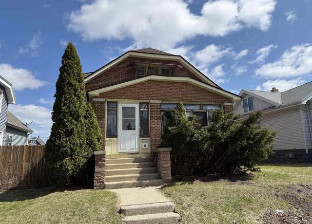Property at 1354 S 57th St, West Allis, WI 53214, 4 beds, 2 baths