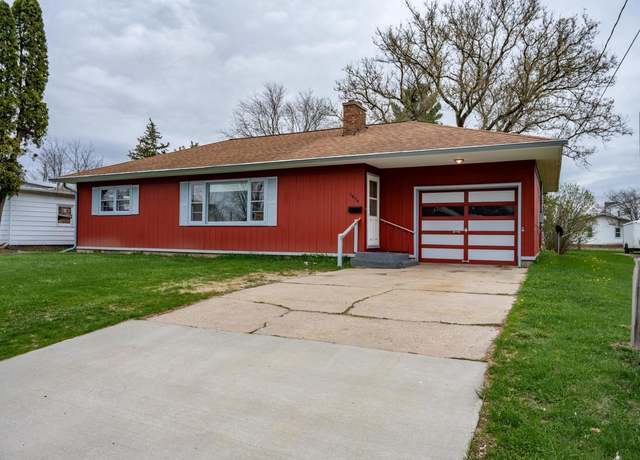 Property at 1414 Academy St, Elroy, WI 53929, 2 beds, 1 bath