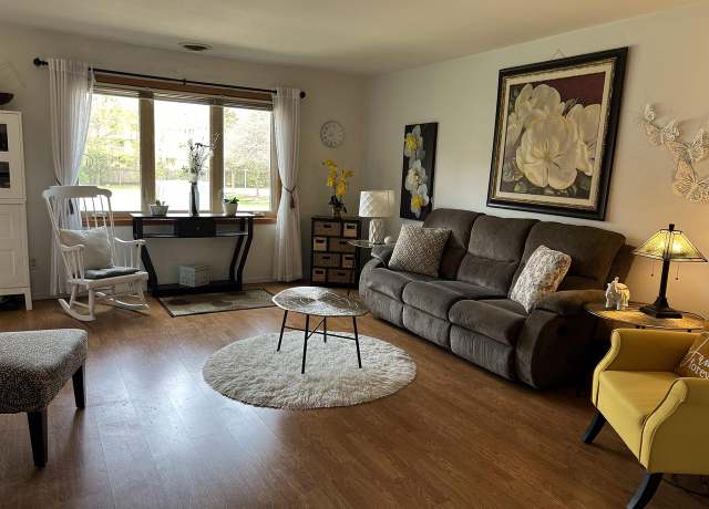 Property at 830 S Gammon Rd #2, Madison, WI 53719, 2 beds, 2 baths