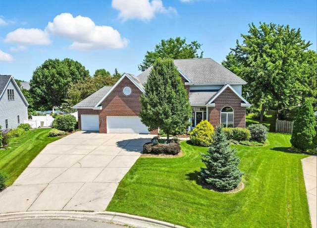 Property at 1847 Windemere Ct, Sun Prairie, WI 53590, 4 beds, 4 baths