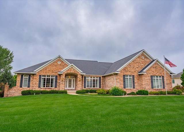 Property at 1824 Chadsworth Dr, Sun Prairie, WI 53590, 4 beds, 3.5 baths