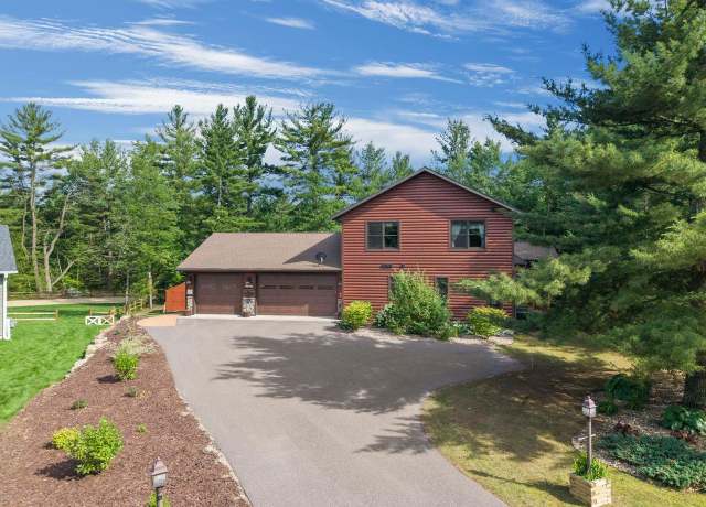 Property at 126 Sunset Cir, Wisconsin Dells, WI 53965, 4 beds, 4 baths