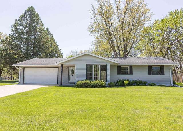 Property at 2425 Scrabble Creek Dr, Hazel Green, WI 53811, 3 beds, 1 bath