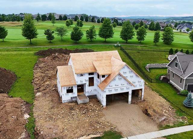 Property at 1025 Brynhill Dr, Oregon, WI 53575, 4 beds, 2.5 baths