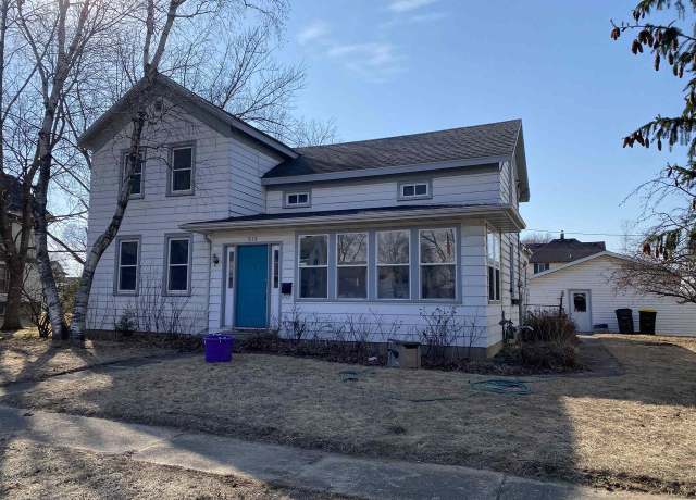 Property at 915 Madison St, Sauk City, WI 53583, 4 beds, 2 baths