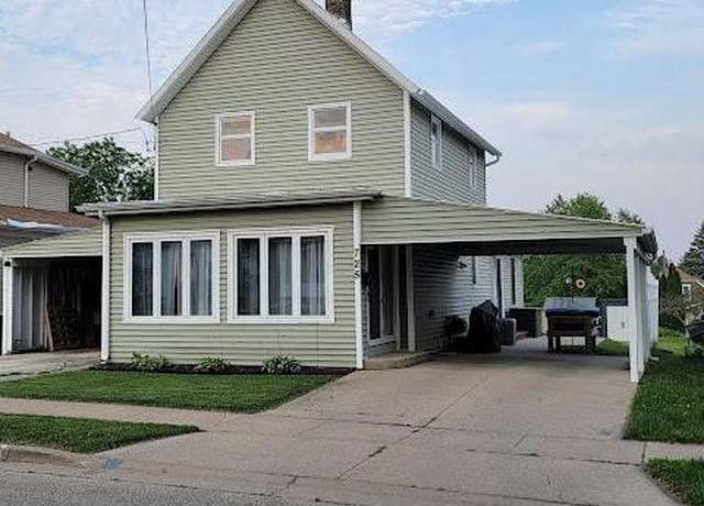 Property at 725 Siemers St, Platteville, WI 53818, 3 beds, 1.5 baths