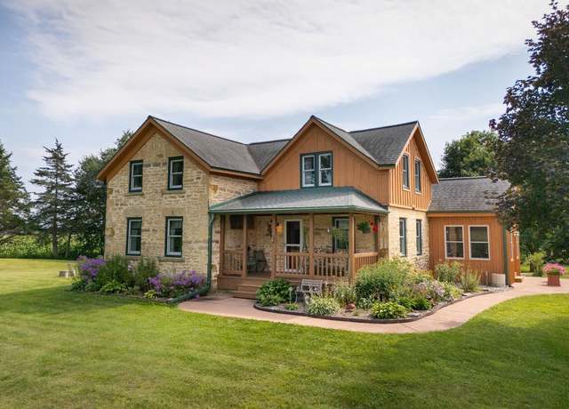 Property at E9275 Prairie Rd, North Freedom, WI 53951, 2 beds, 2 baths