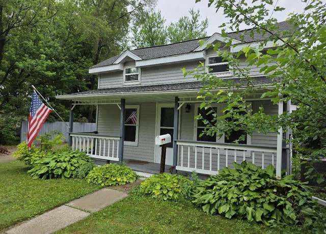 Property at 600 Dunkirk Ave, Stoughton, WI 53589, 3 beds, 2 baths