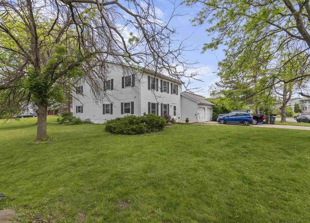 Property at 2634-2636 Smithfield Dr, Fitchburg, WI 53719, 6 beds, 2 baths