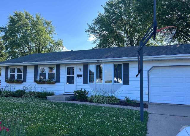 Property at 1025 Tower Cir, New Glarus, WI 53574, 3 beds, 1 bath