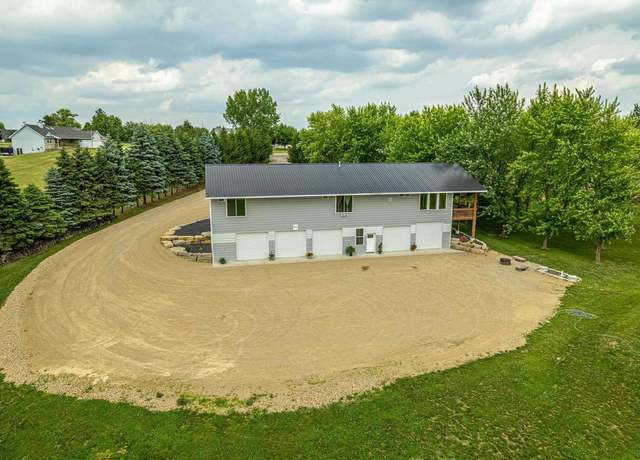 Property at W6579 Karric Ln, Monroe, WI 53566, 3 beds, 2.5 baths