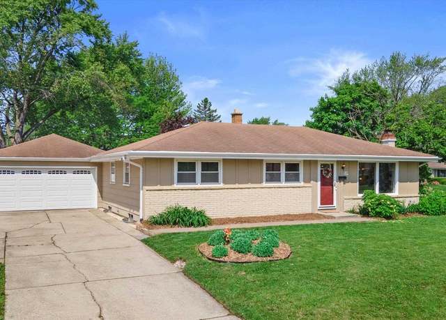 Property at W149N8377 Norman Dr, Menomonee Falls, WI 53051, 3 beds, 1.5 baths
