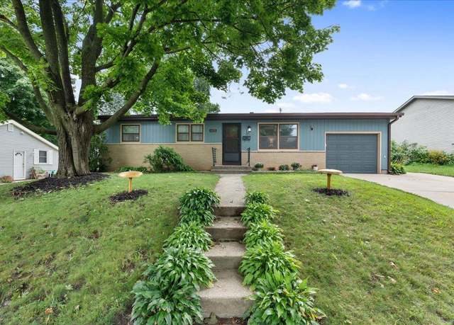 Property at 4613 School Rd, Madison, WI 53704, 3 beds, 1.5 baths
