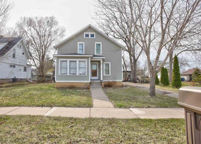 Property at 411 Roosevelt St, Rio, WI 53960, 3 beds, 1.5 baths