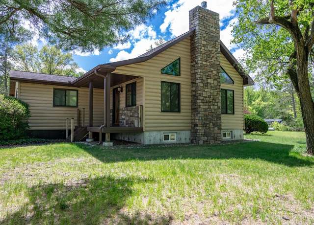Property at N12124 12th Ave, Necedah, WI 54646, 3 beds, 2 baths