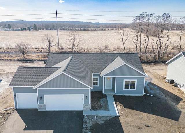 Property at 3272 S Bartells Dr, Beloit, WI 53511, 3 beds, 2 baths