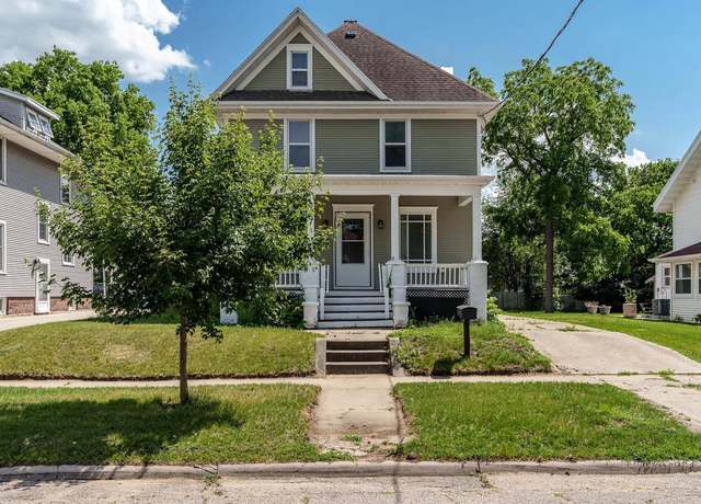 Property at 716 Vernon Ave, Beloit, WI 53511, 4 beds, 1 bath