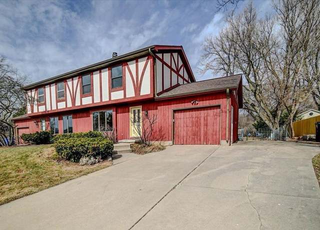 Property at 7214-16 Mockingbird Ln, Middleton, WI 53562, 6 beds, 3 baths