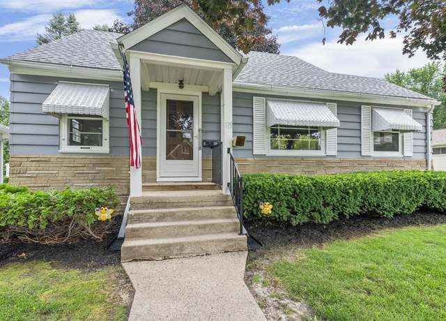 Property at 115 N Roosevelt Dr, Beaver Dam, WI 53916, 3 beds, 1.5 baths