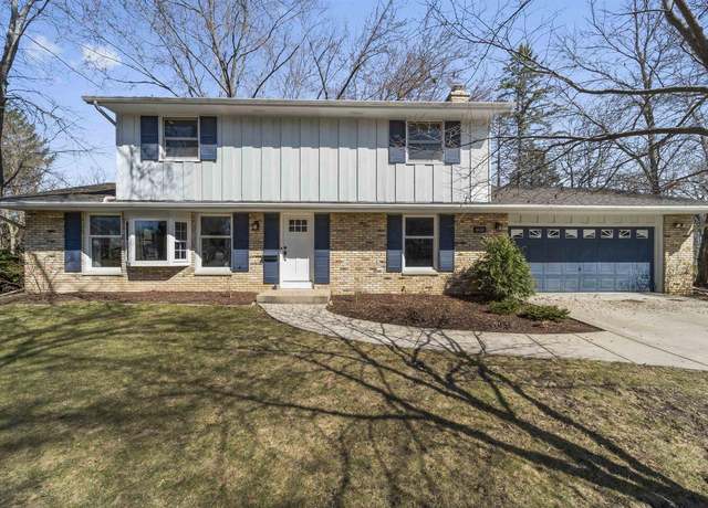 Property at 6410 Piping Rock Rd, Madison, WI 53711, 3 beds, 2.5 baths