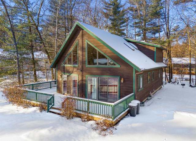 Property at 180 Cliffside Dr, Wisconsin Dells, WI 53965, 3 beds, 2 baths