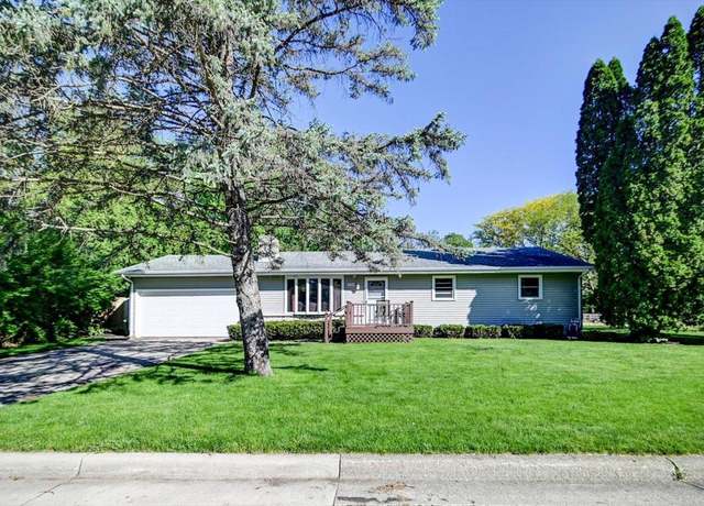 Property at 1610 Woodsend Ct, Sun Prairie, WI 53590, 3 beds, 2 baths